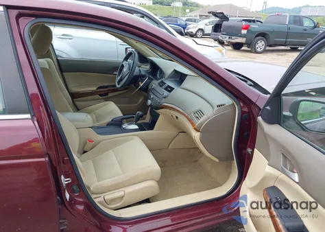 2008 Honda Accord 2.4 Ex из США, поврежденный, VIN 1HGCP26708A166700